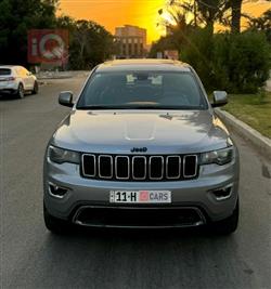 جیپ گراند شیرۆکی